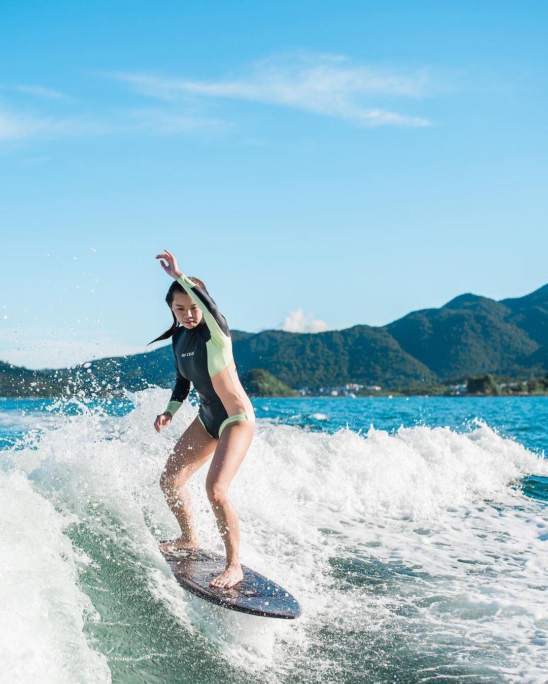 Wakesurfing in China