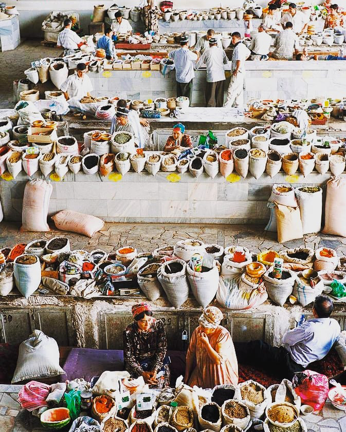 A market selling spices and fruits