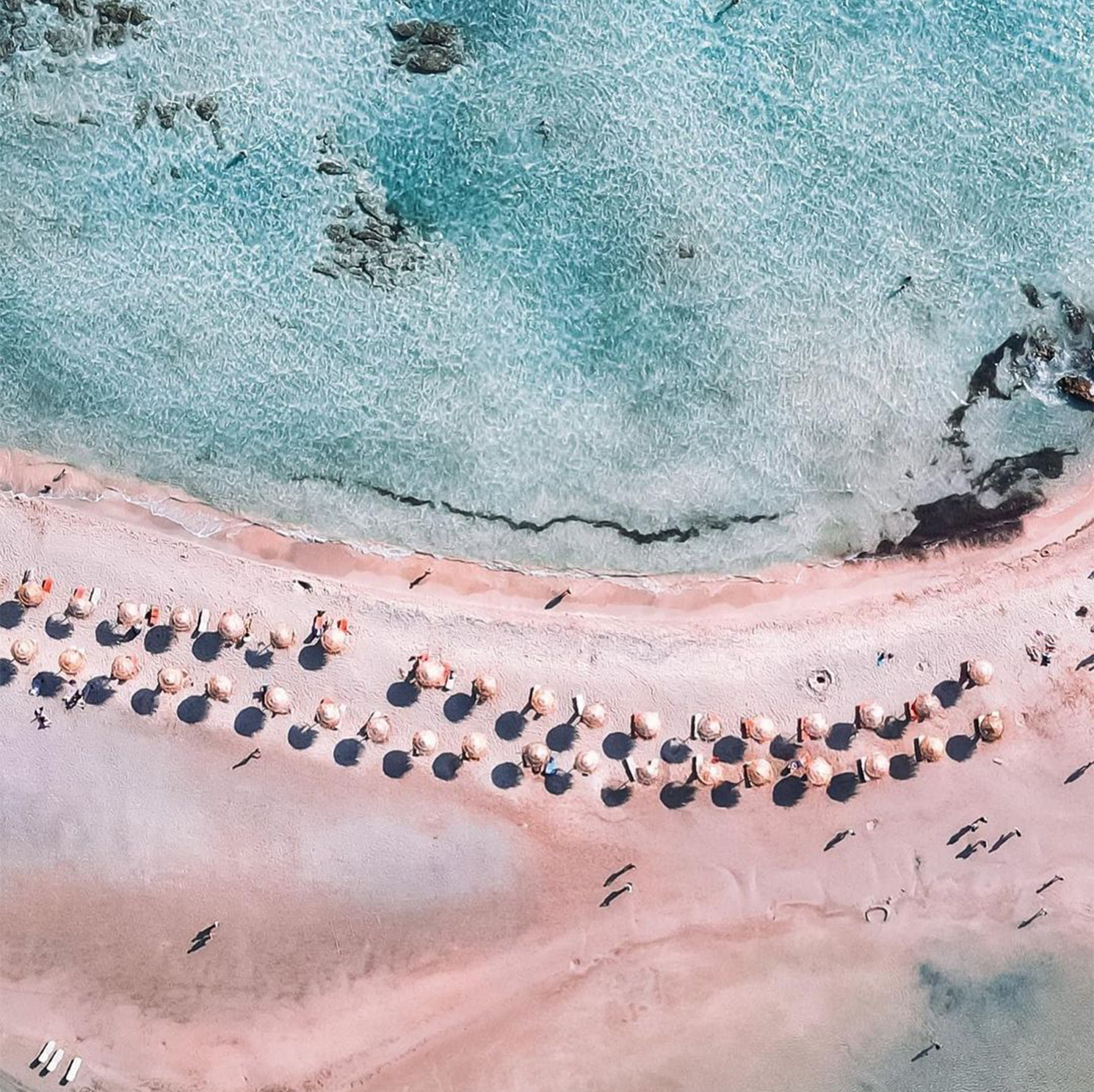 Pink beach, Crete